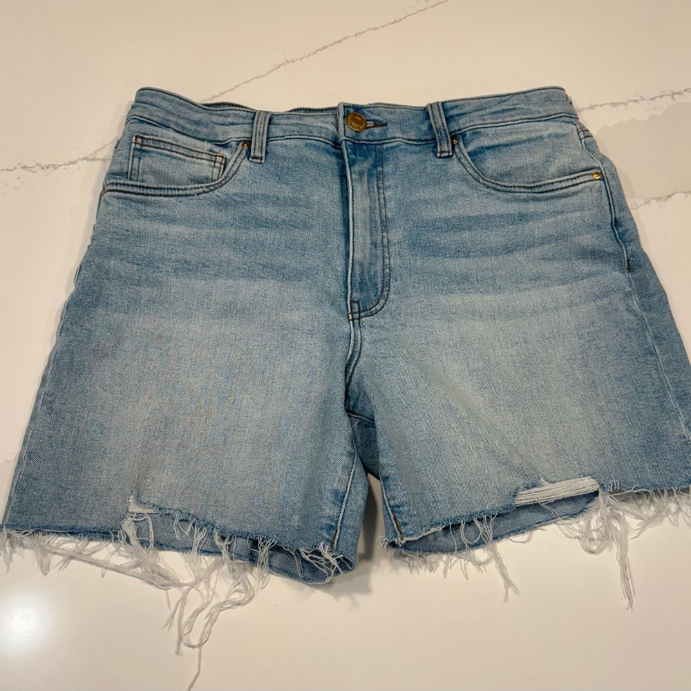 Kut from the Kloth “Jenny” Light Wash Raw Hem Denim Shorts